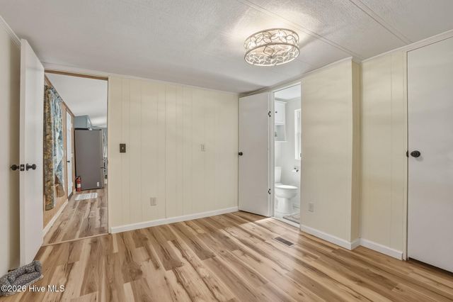 755 Crow Hill Road, Beaufort, NC 28516