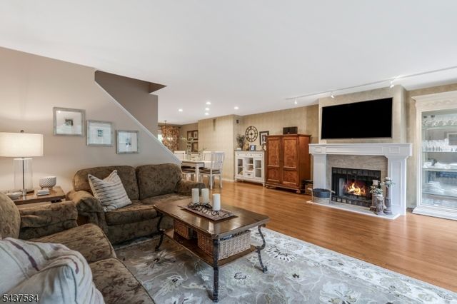 198 Crestview Rd, Bridgewater Twp., NJ 08807