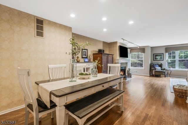 198 Crestview Rd, Bridgewater Twp., NJ 08807