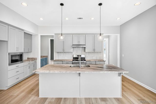 413 Briarwood Trace, Montgomery, AL 36117