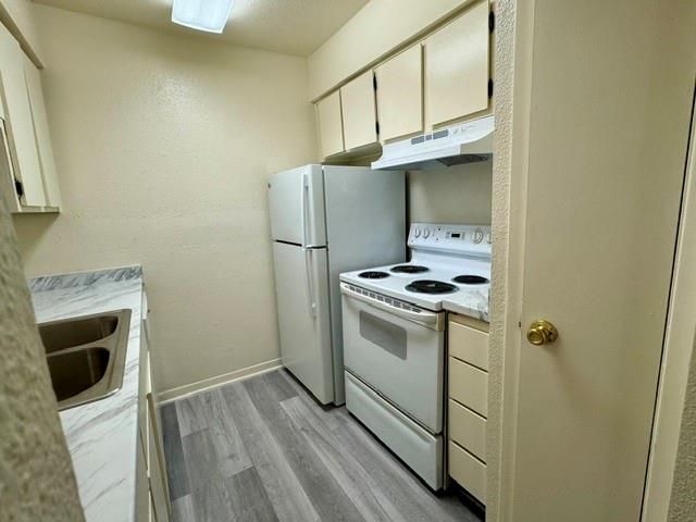 9101 Country Creek Drive 306, Houston, TX 77036