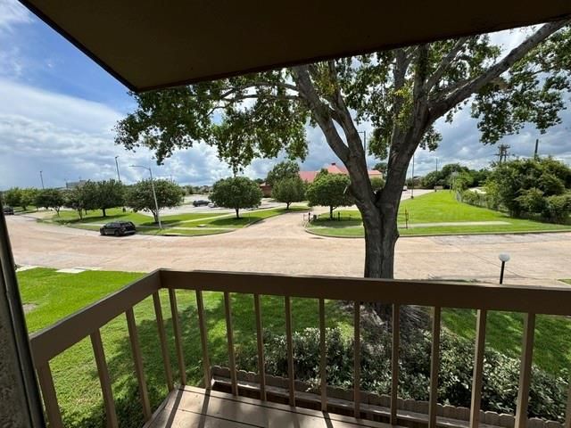 9101 Country Creek Drive 306, Houston, TX 77036