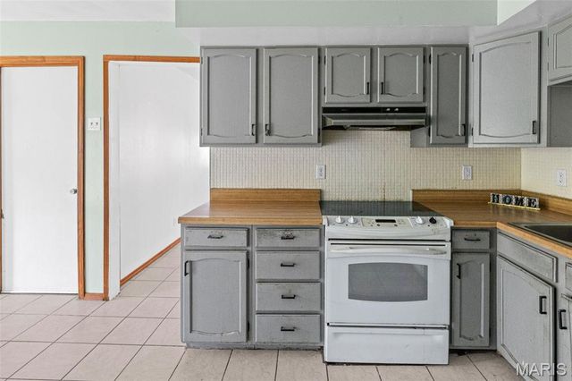 1517 Doris Avenue, Cahokia, IL 62206