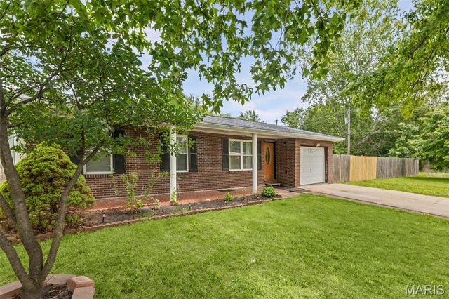 1517 Doris Avenue, Cahokia, IL 62206