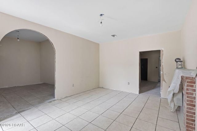 215 S Oleander Avenue, Daytona Beach, FL 32118