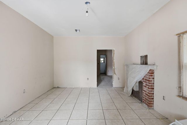 215 S Oleander Avenue, Daytona Beach, FL 32118