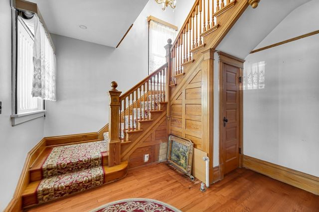 715 N County Street, Waukegan, IL 60085