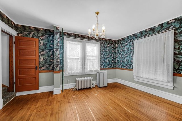 715 N County Street, Waukegan, IL 60085