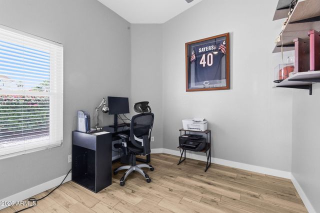 100 S SANDSTONE Street, Gilbert, AZ 85296