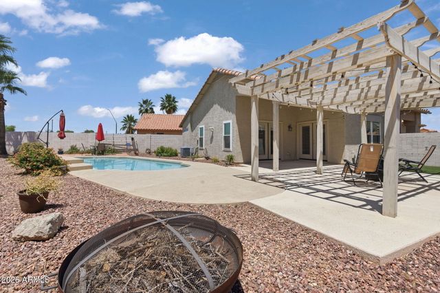 100 S SANDSTONE Street, Gilbert, AZ 85296