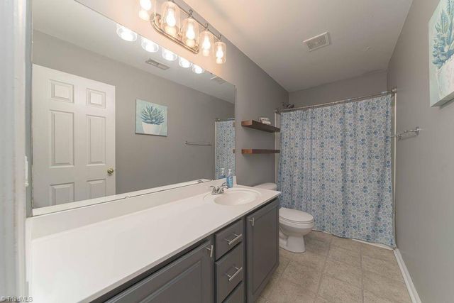 3828 Robbins Brook Drive, Winston-salem, NC 27107