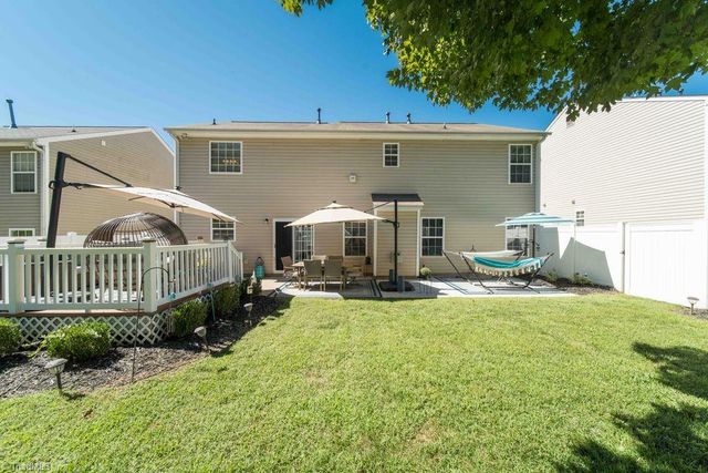 3828 Robbins Brook Drive, Winston-salem, NC 27107