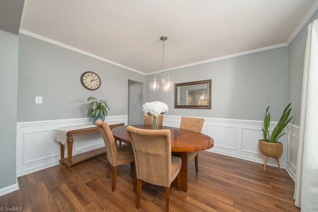 3828 Robbins Brook Drive, Winston-salem, NC 27107
