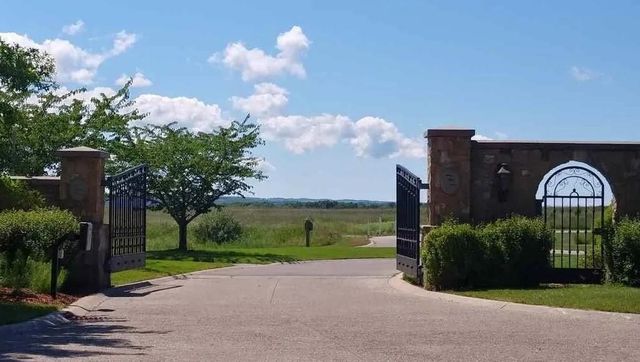 7791 Turnberry Circle, Williamsburg, MI 49690