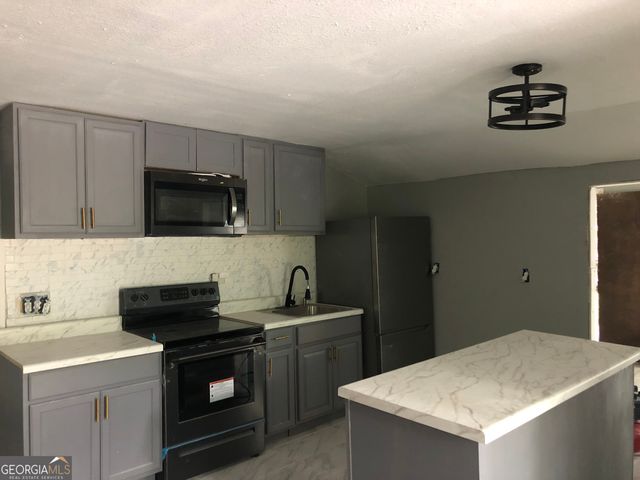 3471 Bloomfield Drive, Macon, GA 31206