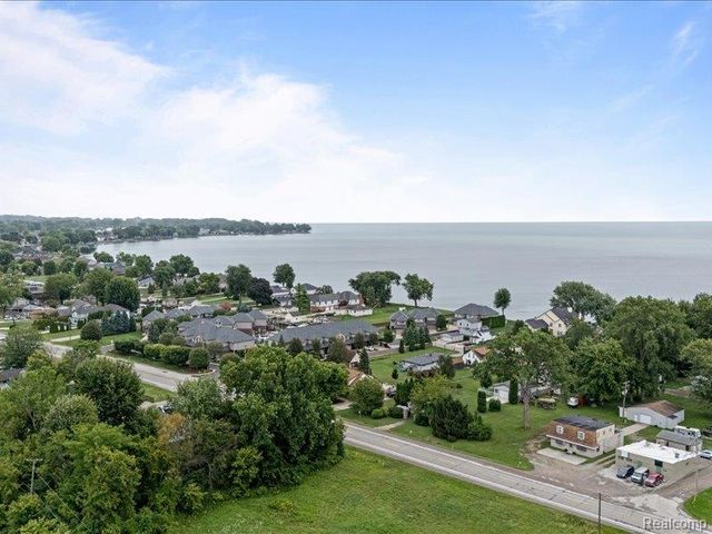 29213 Rachid Lane, Chesterfield, MI 48047