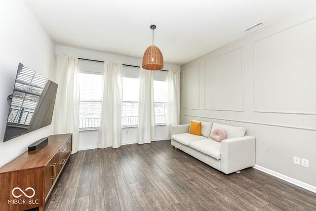 1039 Valentine Lane, Carmel, IN 46032