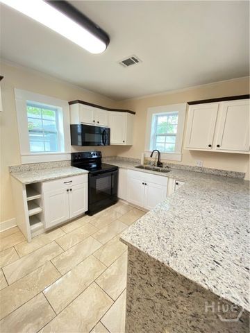 615 Orchard Street, Savannah, GA 31405