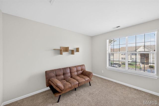 801 Sugar Valley Court 5, St Peters, MO 63376