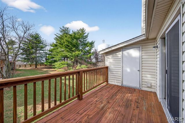 801 Sugar Valley Court 5, St Peters, MO 63376