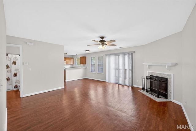 801 Sugar Valley Court 5, St Peters, MO 63376