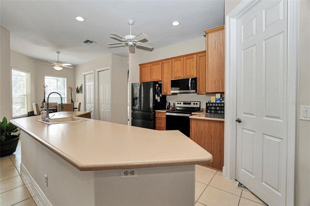 39644 HARBOR HILLS BOULEVARD, Lady Lake, FL 32159