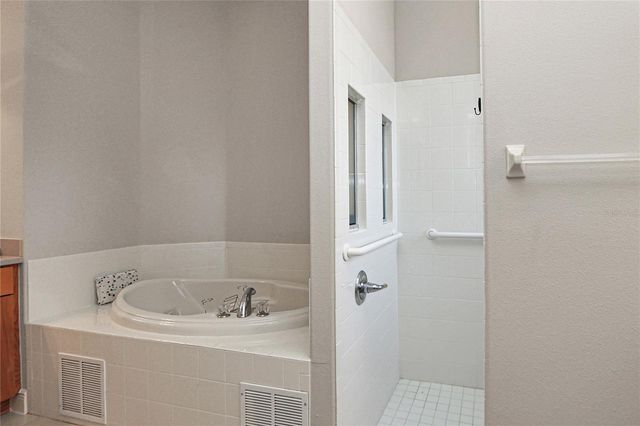 39644 HARBOR HILLS BOULEVARD, Lady Lake, FL 32159