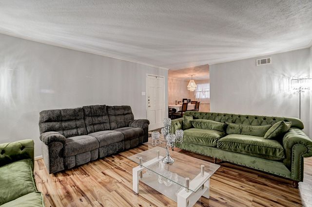 7900 Westheimer Road 202, Houston, TX 77063
