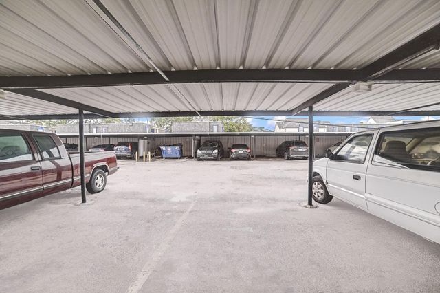 7900 Westheimer Road 202, Houston, TX 77063