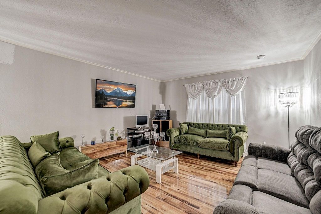 7900 Westheimer Road 202, Houston, TX 77063