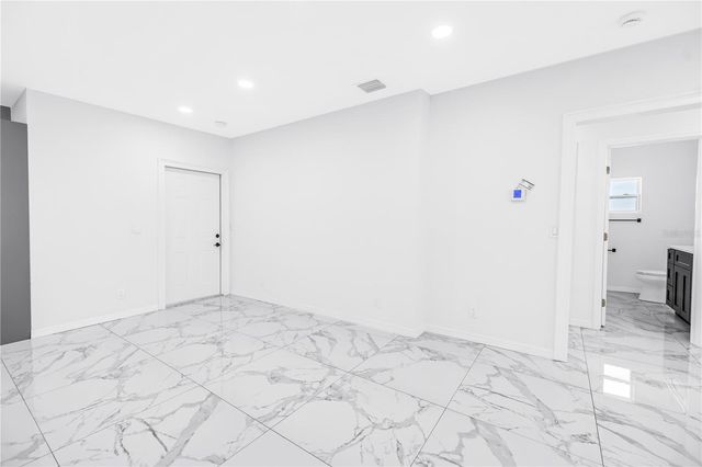 1827 16TH STREET S, St Petersburg, FL 33705