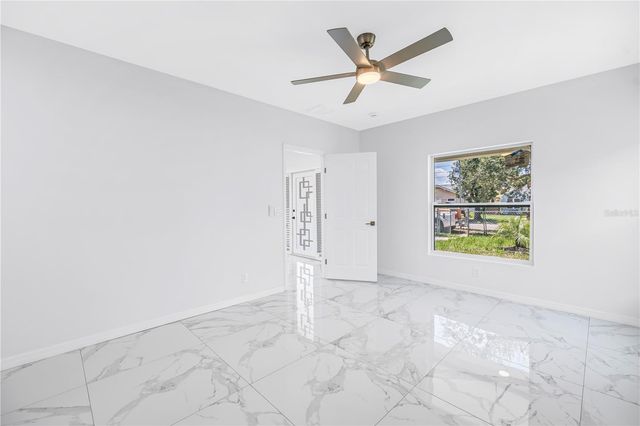 1827 16TH STREET S, St Petersburg, FL 33705