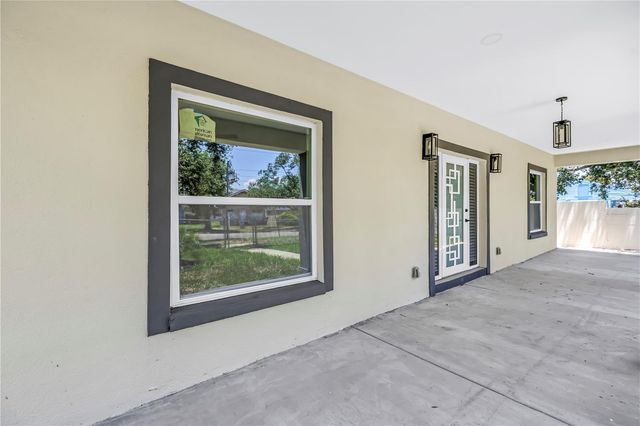 1827 16TH STREET S, St Petersburg, FL 33705