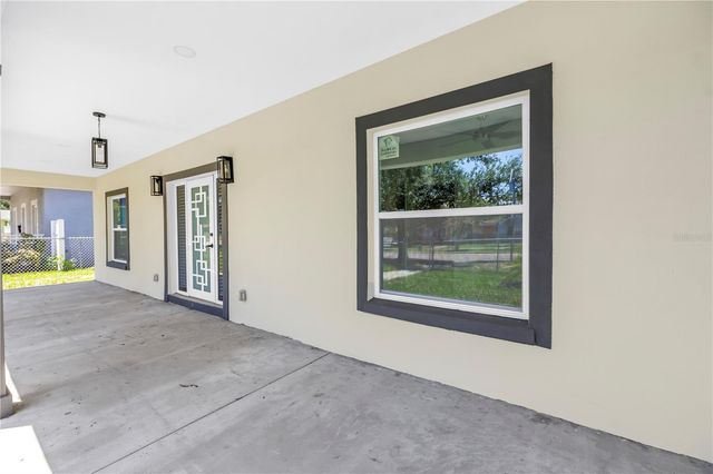 1827 16TH STREET S, St Petersburg, FL 33705
