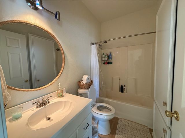978 Mary Ann, Crystal Beach, TX 77650