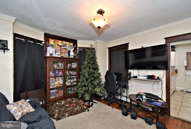 379 N CHARLOTTE ST, Pottstown, PA 19464