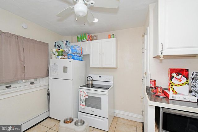 379 N CHARLOTTE ST, Pottstown, PA 19464