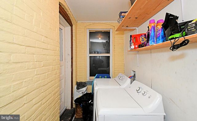 379 N CHARLOTTE ST, Pottstown, PA 19464