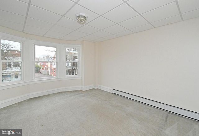 379 N CHARLOTTE ST, Pottstown, PA 19464