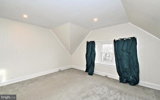 379 N CHARLOTTE ST, Pottstown, PA 19464