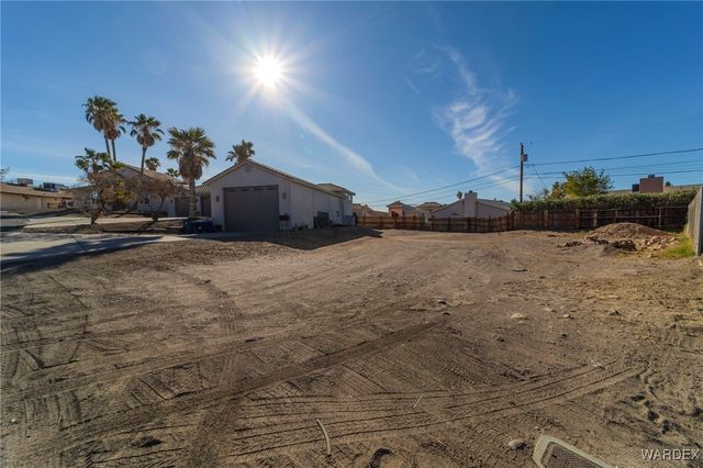 2519 Country Club Place, Bullhead City, AZ 86442