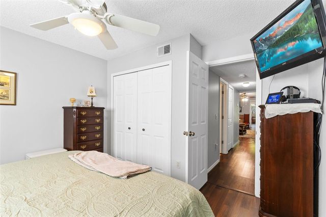 2246 COACH HOUSE BOULEVARD 504, Orlando, FL 32812