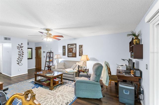 2246 COACH HOUSE BOULEVARD 504, Orlando, FL 32812