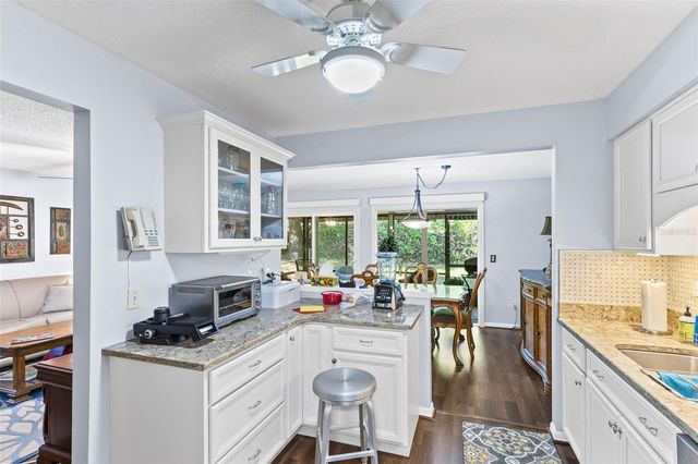 2246 COACH HOUSE BOULEVARD 504, Orlando, FL 32812