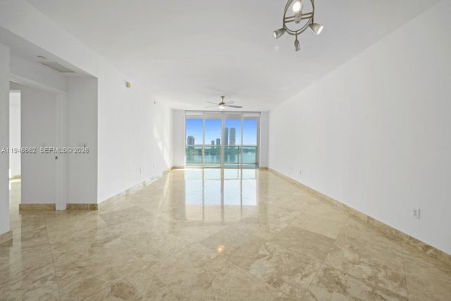 3330 NE 190th St 1912, Aventura, FL 33180