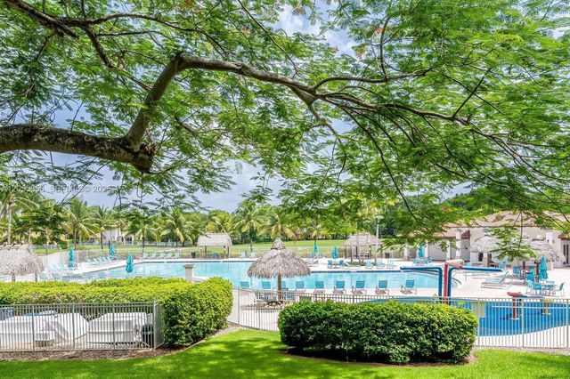 4319 Greenbriar Lane, Weston, FL 33331
