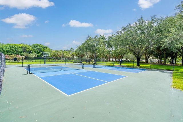 4319 Greenbriar Lane, Weston, FL 33331