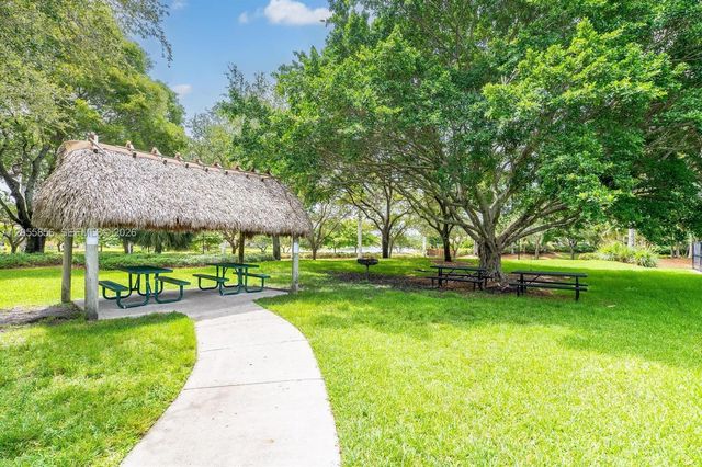 4319 Greenbriar Lane, Weston, FL 33331