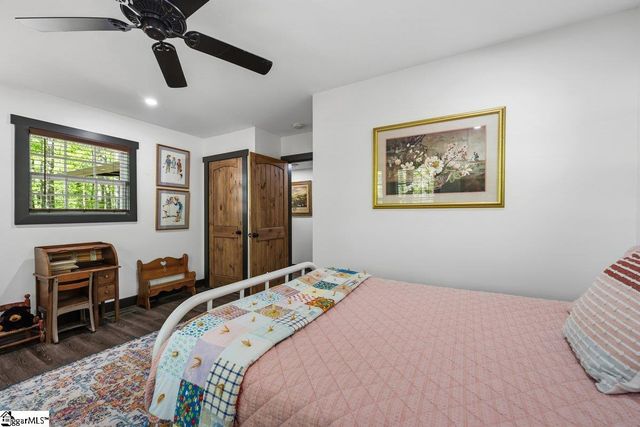 730 W Cove Drive, Mountain Rest, SC 29664
