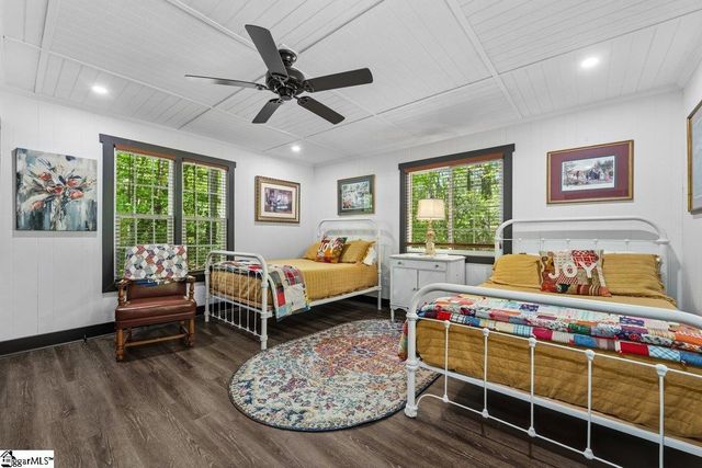 730 W Cove Drive, Mountain Rest, SC 29664